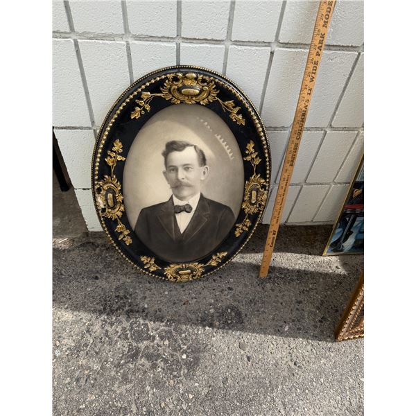 Vintage wall hanging frame damaged on left side slightly