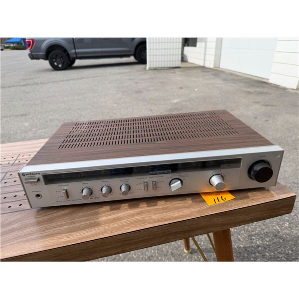 Hitachi AM/FM stereo receiver SR – 2001