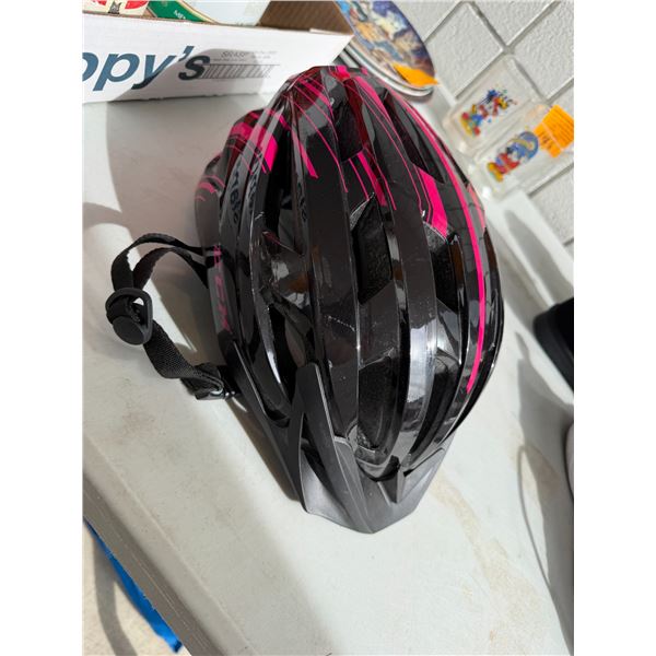 Adult helmet size 58–62 cm