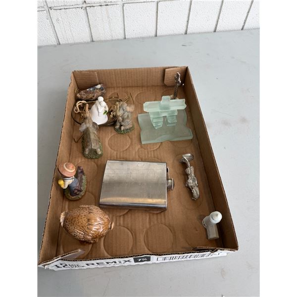 Assorted collectibles