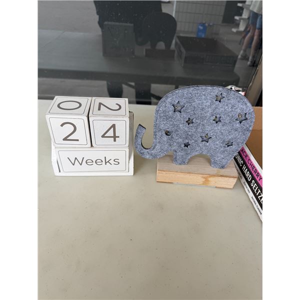 Decor elephant lights up