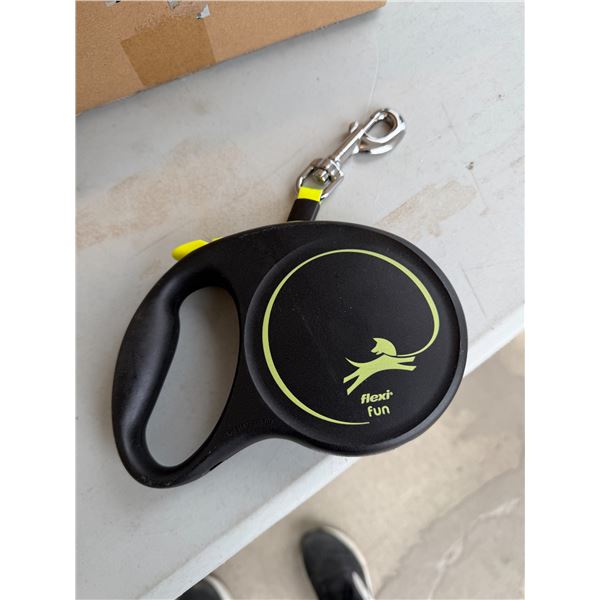 Retractable   leash