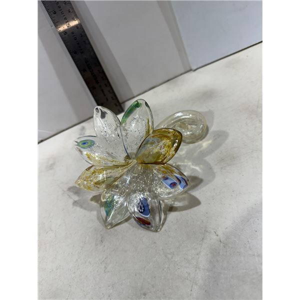 Glass flower/bud vase