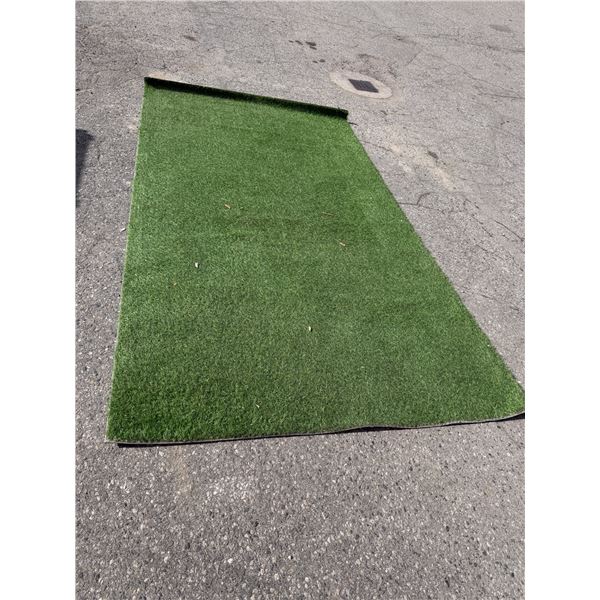 Outdoor carpet 130 inches long by 72 inches wide