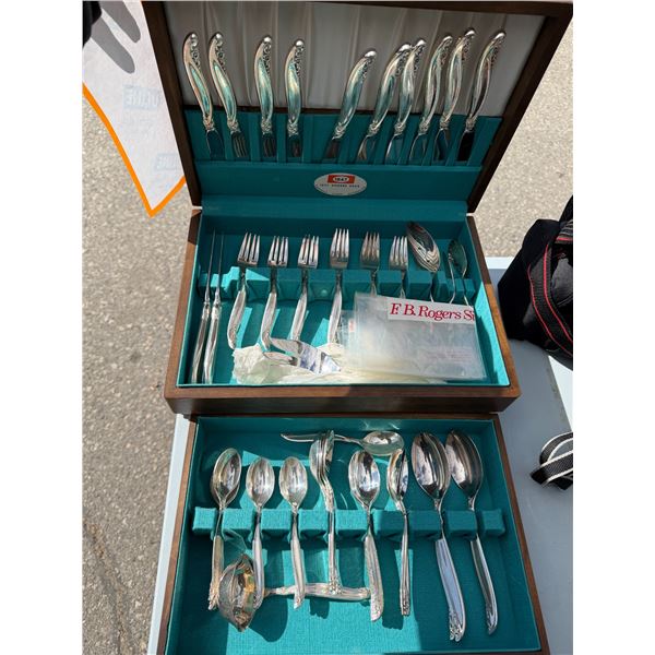 ROGERS Brother cutlery in case