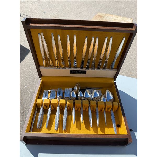 ONEIDA Silversmith cutlery