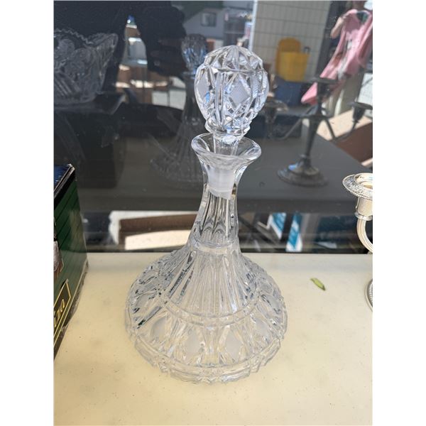Crystal decanter