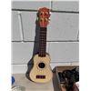 Image 1 : Ukulele