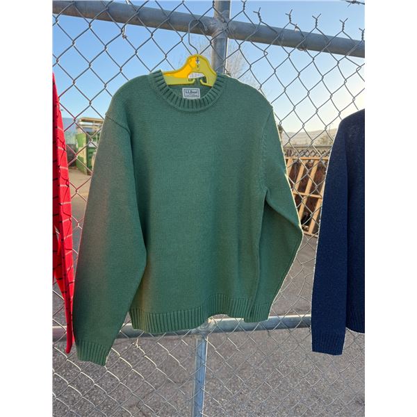 L. L. BEAN men's small.