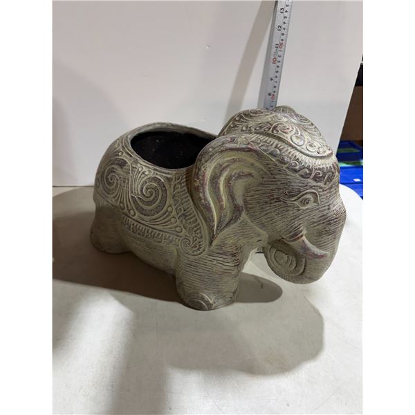 Elephant planter