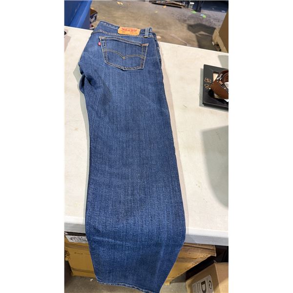 Levi's jeans 502  34 x 32
