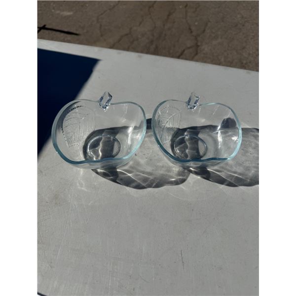 Indonesia, apple bowls