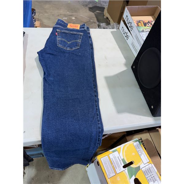 Levi's 514 jeans size 34 x 32