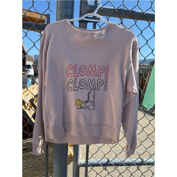 Sweatshirt, Peanut size medium