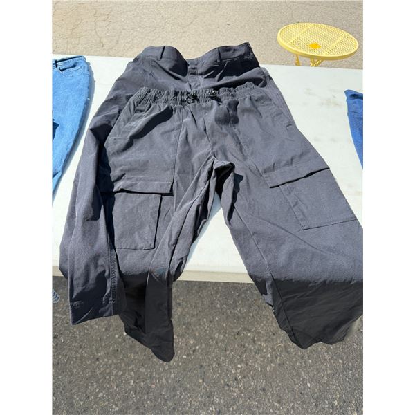 Mondetta and travel pants size 6, and medium