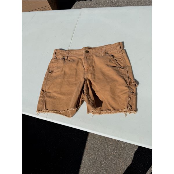 Carhartt size 6