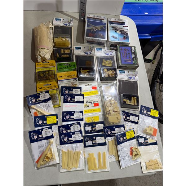 Modeling accessories