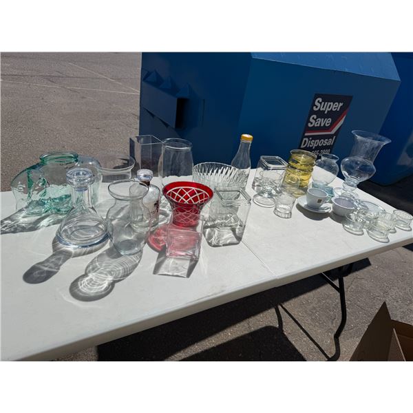 Lot of glassware