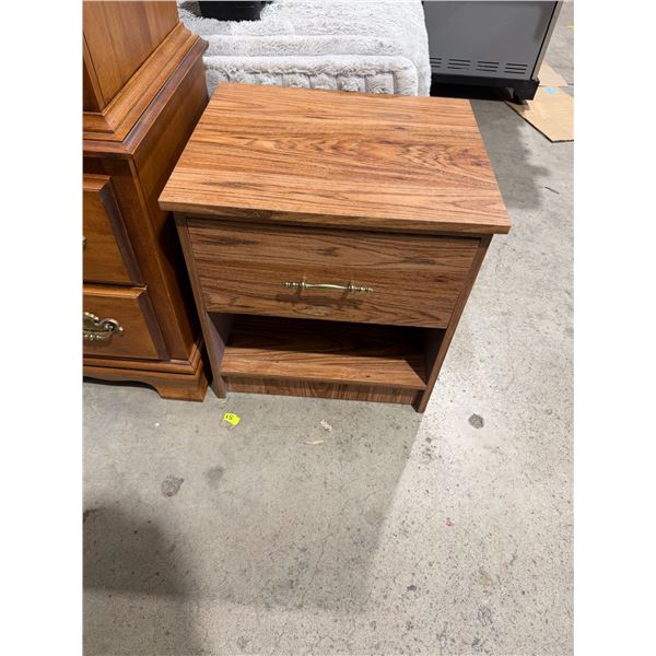 Nightstand 19 x 16" x 20"