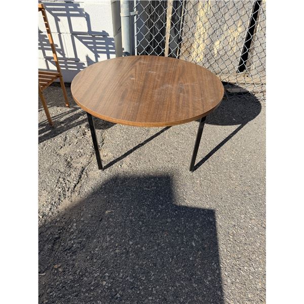 Round, Coffee Table 38 inches round by 16 inches
