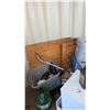 Image 4 : Storage locker contents Container 1066 8x20