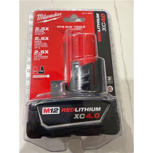 New sealed box MILWAUKEE Battery red lithium XC4.0