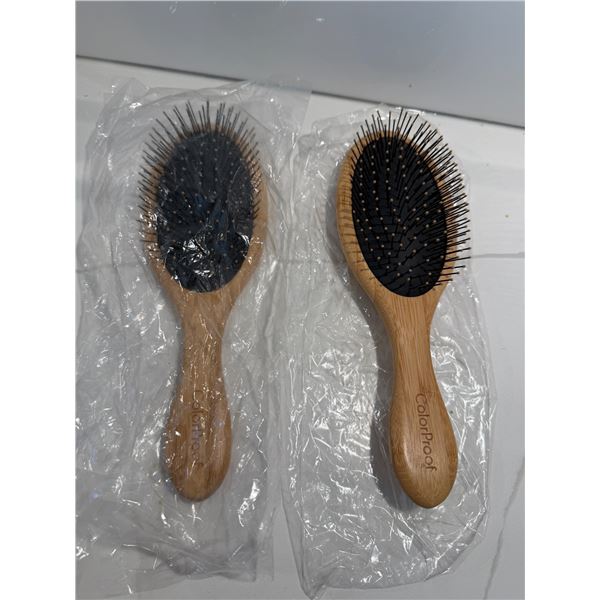 2x wooden hair brush