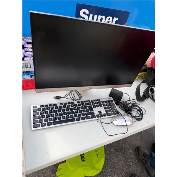 ASUS computer item