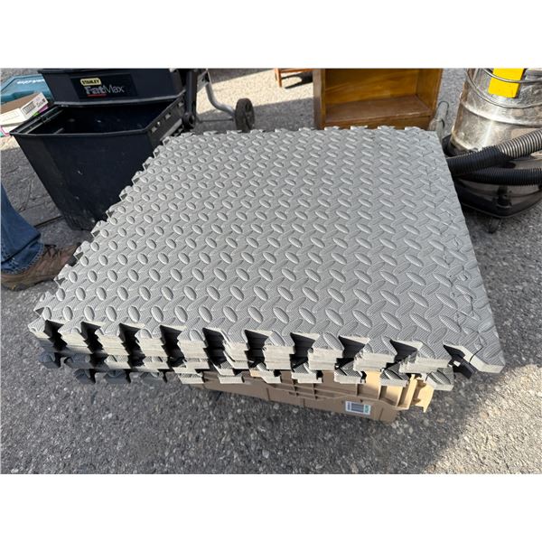 6 foam mats