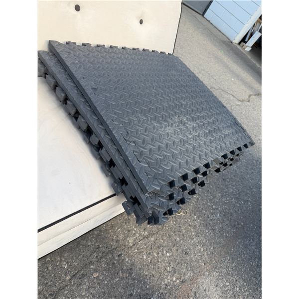 6 foam mats