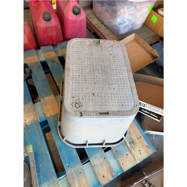 Irrigation box