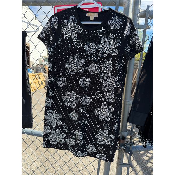 Michael Kors top size medium