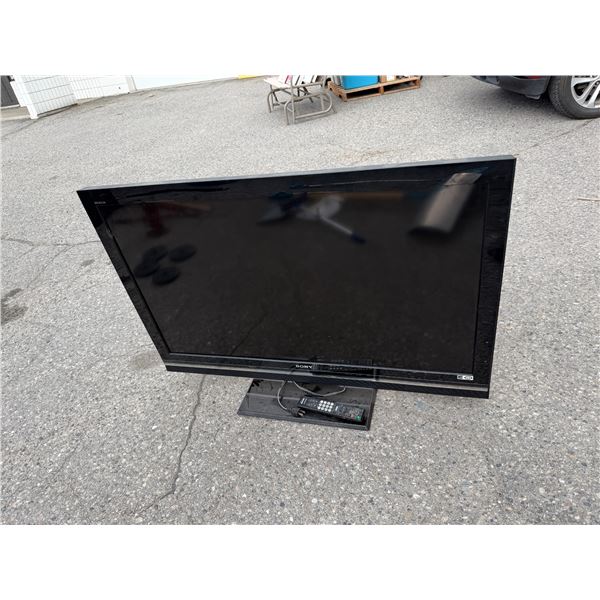 46 inch Sony TV with remote