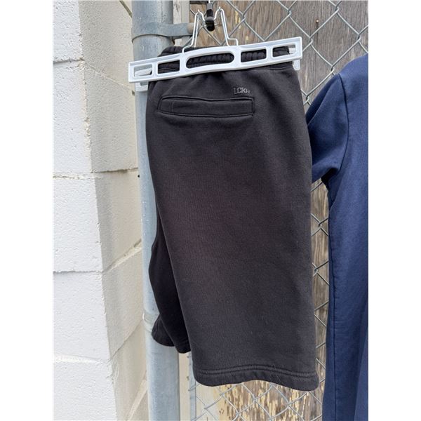 Shorts size extra large