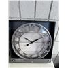 Image 1 : Decorative wall clock