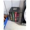 Image 1 : And race books
