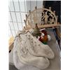 Image 1 : Christmas decor