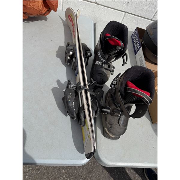 Infant skis and boots