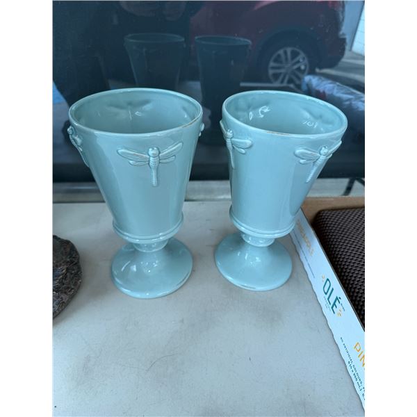 Planter items with dragonflies on them