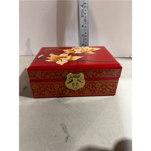 Asian lacquer jewelry box/new