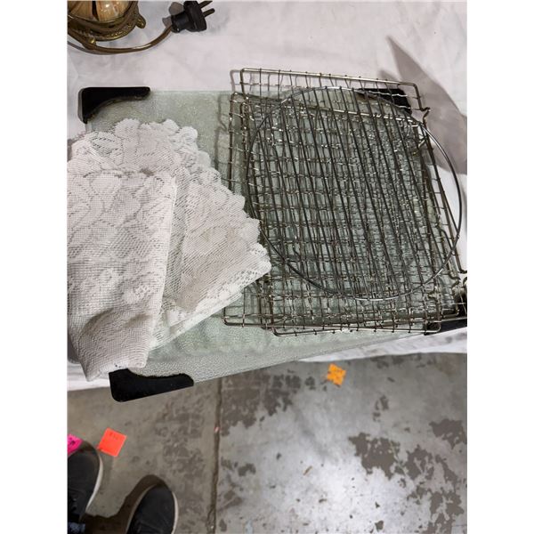 Cutting boards, cooling trays and Lace,
