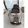 Image 1 : T-fal deepfryer