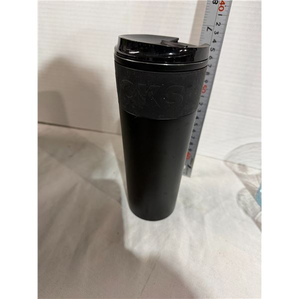 Starbucks to go mug