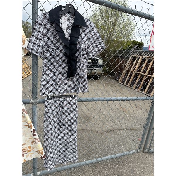 New RAVEL top and skirt size 42