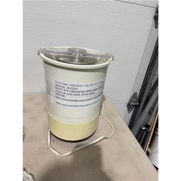 Vintage 1 quart ice cream make