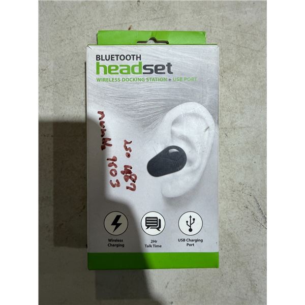 Bluetooth headset, wireless stocking station and USB port