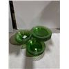Image 1 : 22 piece green Pyrex glass dinnerware