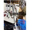 Image 1 : Drywall stilts