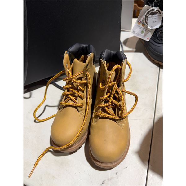 NWT kids size 12 boots
