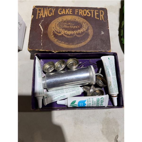Vintage fancy cake frosted